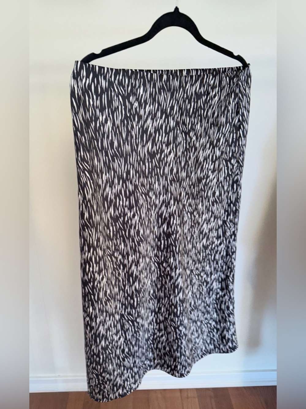 Calvin Klein Jeans Black and White Midi Skirt